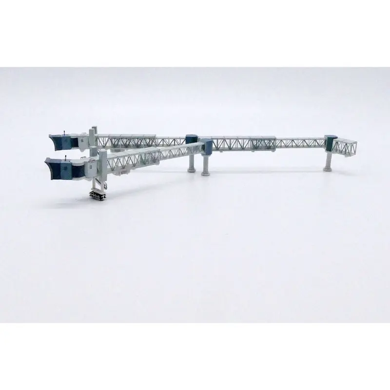 1/400空港ジオラマボーディングブリッジB747（透明）2点