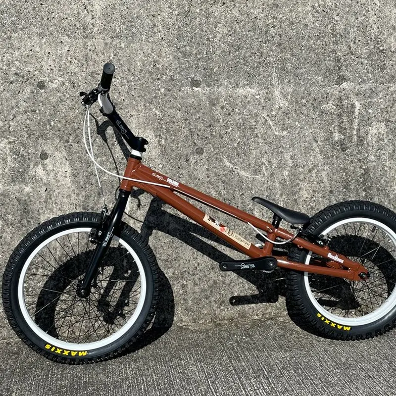 まー　トライアルバイク20インチ Amazon.co.jp: BMX 自転車 20インチBMXトライアルバイク/初心者
