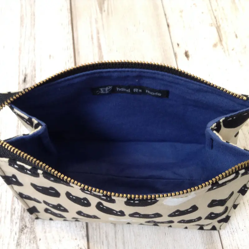 NZY-078-4 / テントポーチ ファスナーポーチ ねこ マチ付きポーチ