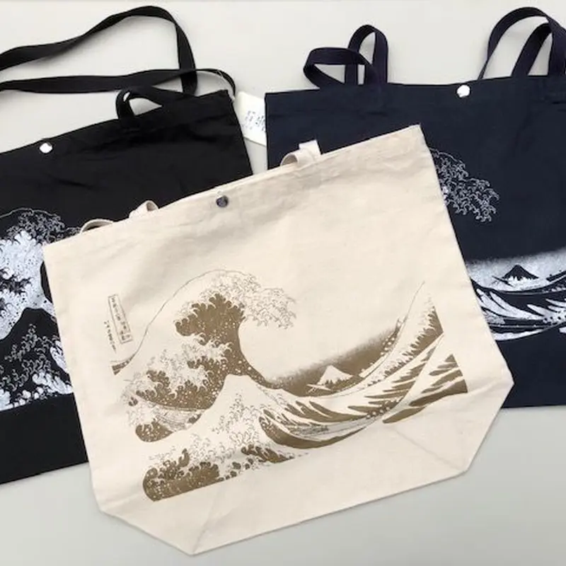 富嶽三十六景 神奈川沖浪裏 トートバック黒地×シルバーpt | 絵師処 A