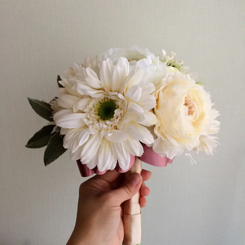 ガーベラのクラッチブーケ&ブートニア&花冠セット | Gallery KIANU