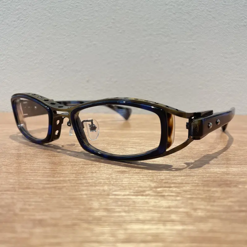 Less than human レスザンヒューマン 9300 9610 | kolme kyoto