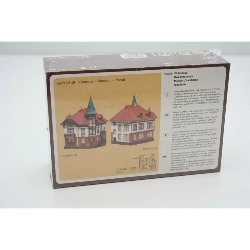 専門店の安心の1ヶ月保証付 1Fにパブのあるタウンハウス(Faller HO