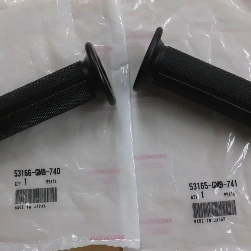 ♪NS-1/NS1（AC12)/純正ハンドルグリップ/左右セット/新品/純正品