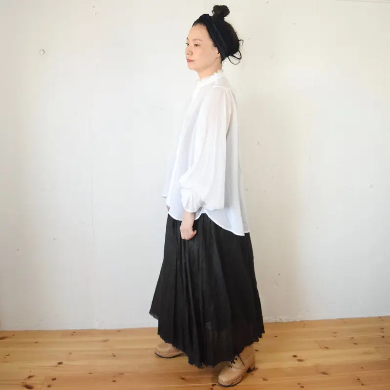 suzuki takayuki (スズキタカユキ)bishop-sleeve blouse（ベ...