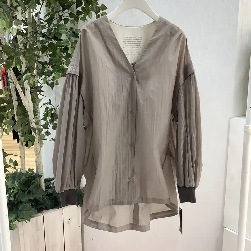 ノーカラーシアーシャツ【ayane】 | LOUNGE