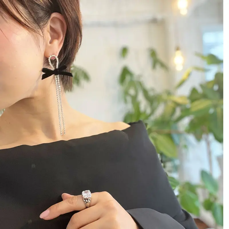 Velvet Stone ピアス | testandresearch.org