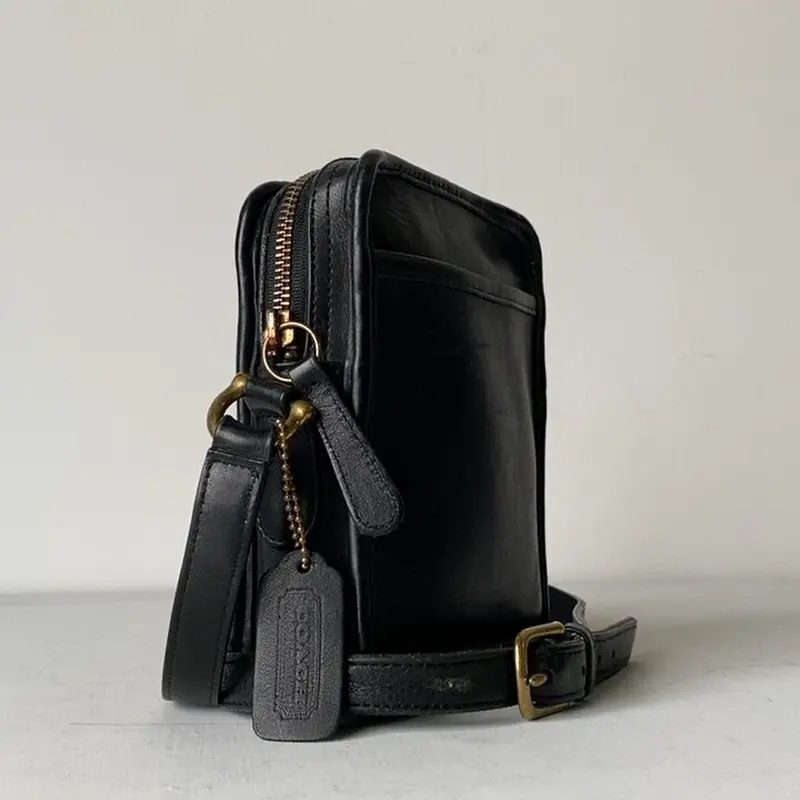 COACH オールドコーチ レザー ミニショルダーバッグ No.J6M-9973