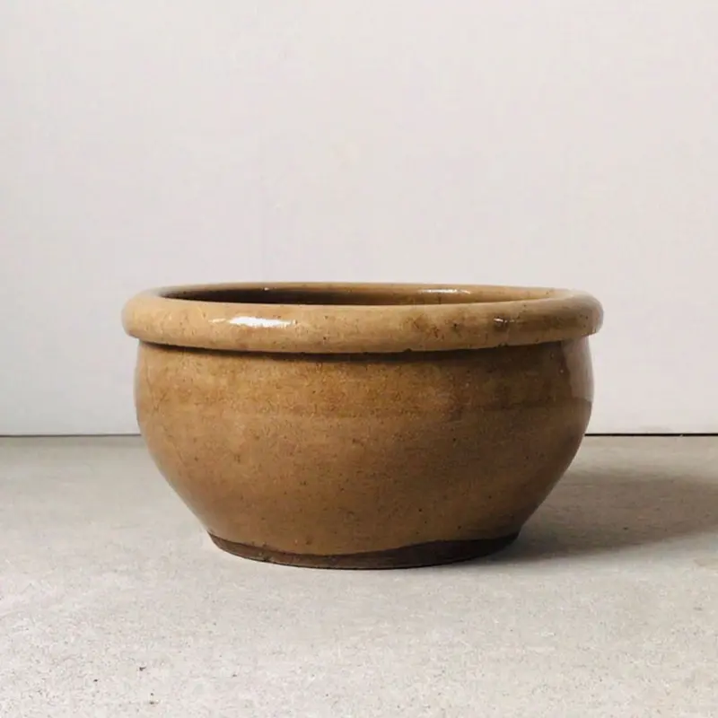 古いこね鉢 小さめメダカ鉢 睡蓮鉢 幅約27cm アンティークポット 黄