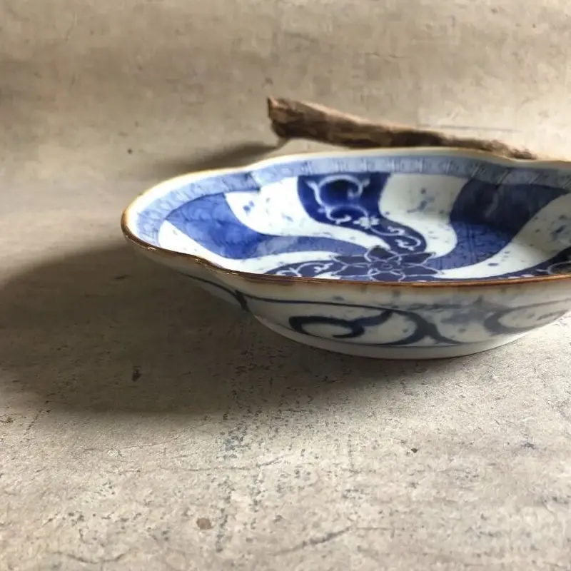 有田焼 福泉窯 染付捻り祥瑞木甲口変り盛皿 | MatsuBokkuri