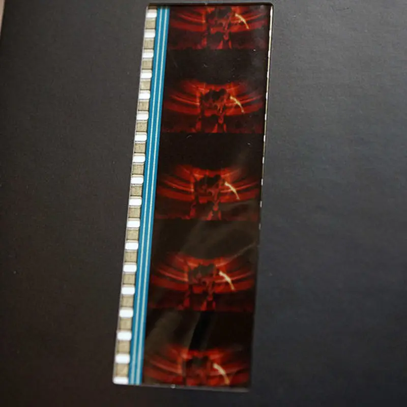レア】エヴァ 破 特典フィルム 碇シンジ 覚醒(赤目)