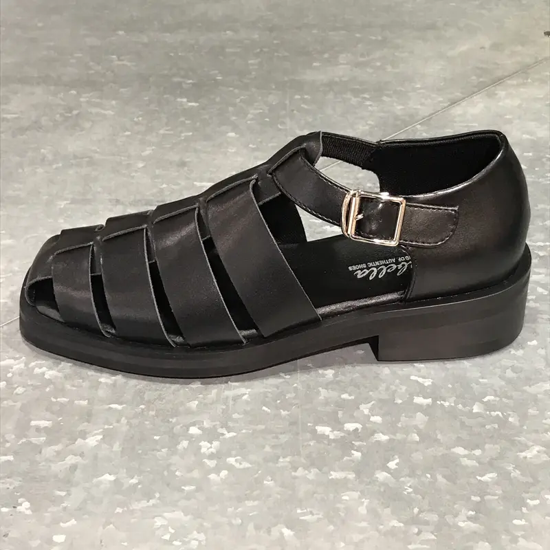 買得 レザー NEBULONIE グルカサンダル 38 ライトグリーン サンダル