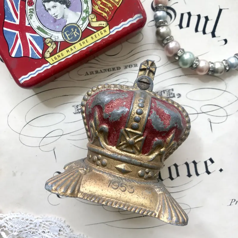 ○ｒ-3/1953年エリザベス女王戴冠記念 王冠型マネーバンク | PISKEY