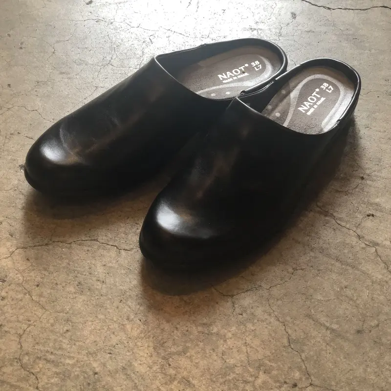 NAOT LODOS Black Madras | pivoine