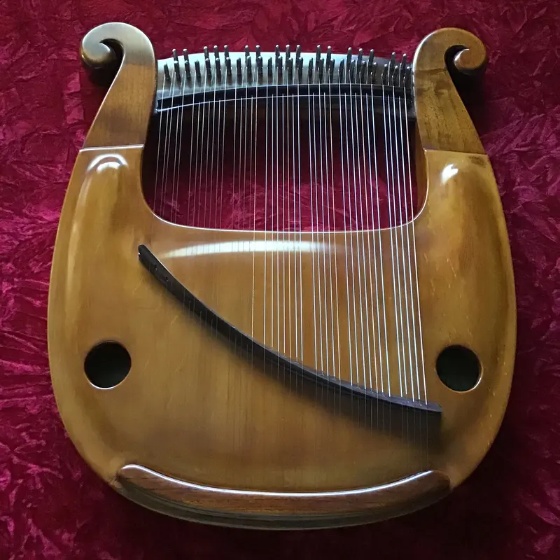 Leier】 ソロソプラノライアー 39弦ザーレム社製