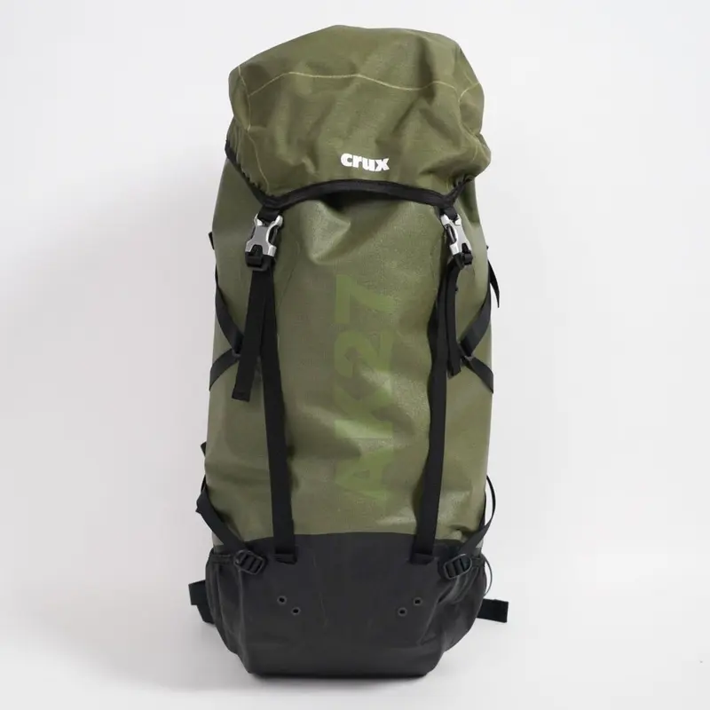 人気満点 CRUX軽量・完全防水アルインバックパック 登山用品