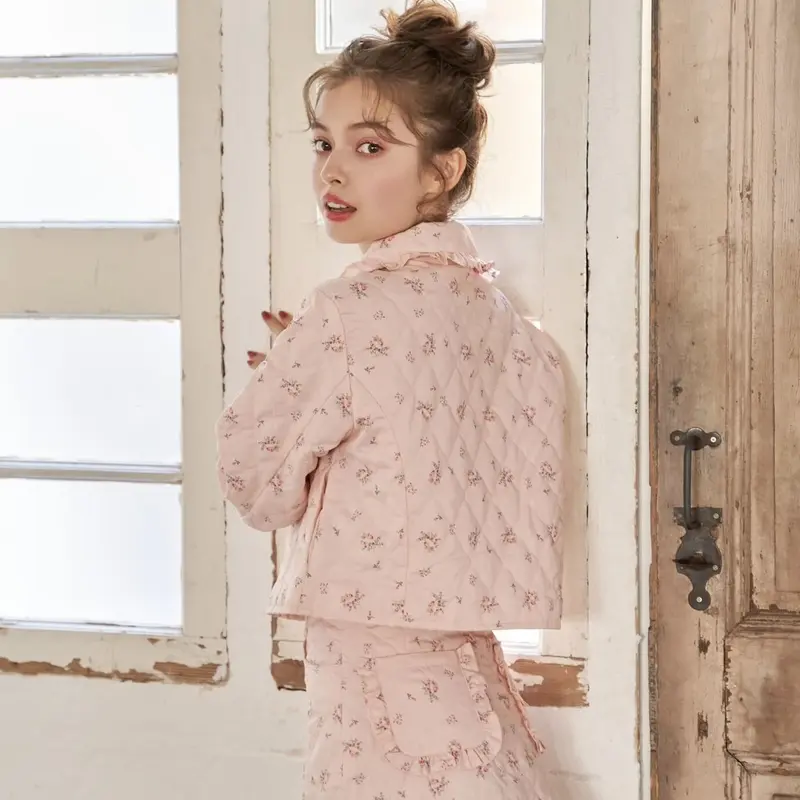 Flower garden” quilting set up (pink/off white...