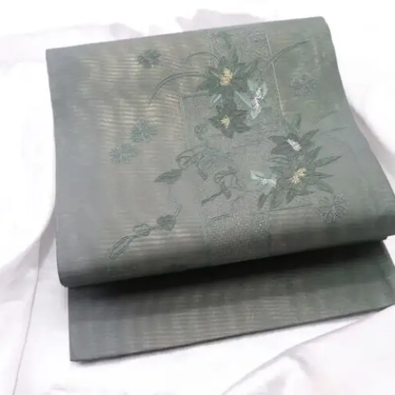 夏用】汕頭刺繍 お太鼓柄 グリーン地に短冊に花 | 和ノ藤リユース