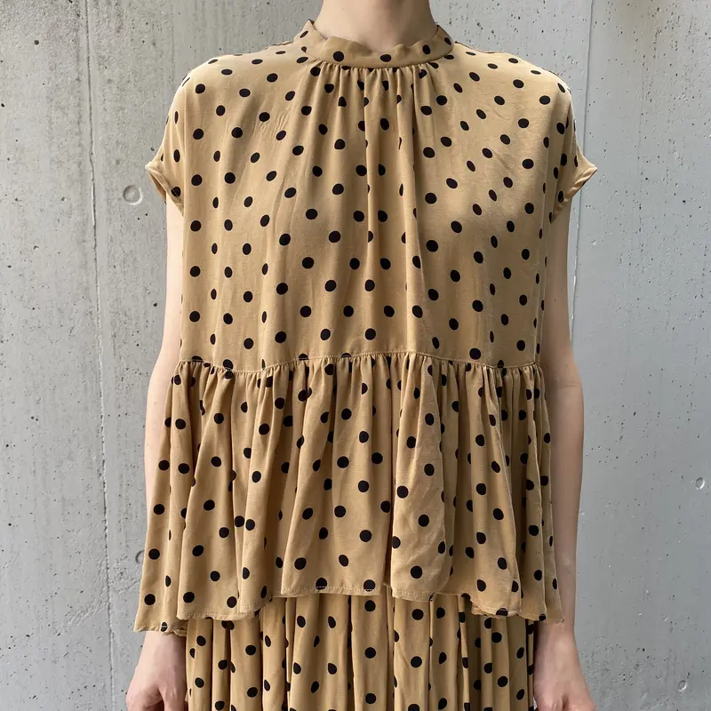 メール便に限り送料無料！！ ユニヴァーサルティシュ セットアップ