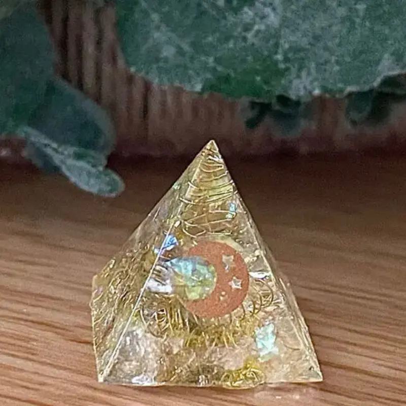 オーダーメイド ピラミッド型 オルゴナイト (2型) | yellow sun