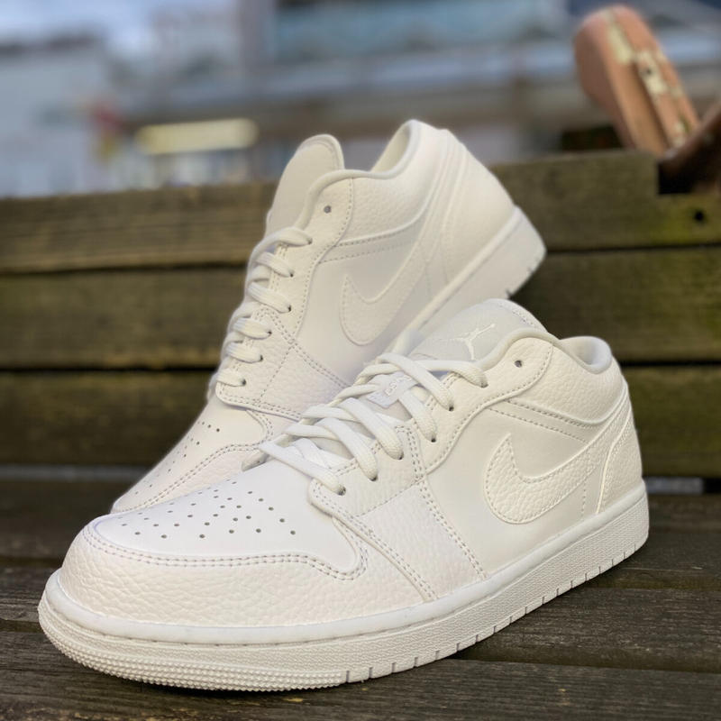 NIKE ナイキ AIR JORDAN1 LOW エアジョーダン1 ローカット 白