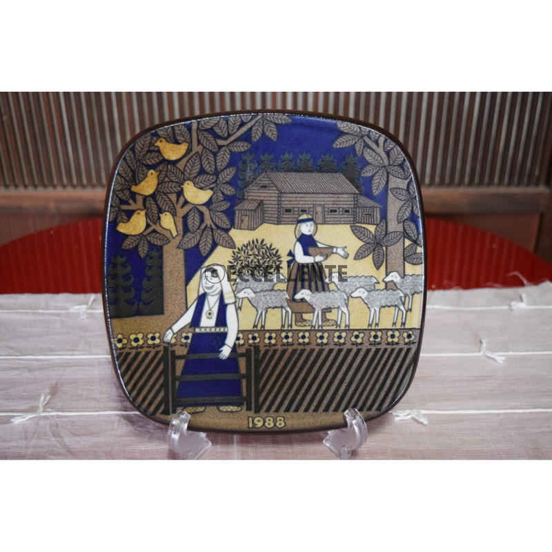 ARABIA アラビア　Kalevala カレワラ　1988年（箱付き） Arabia Kalevala イヤープレート1988年 | Fukuya Store