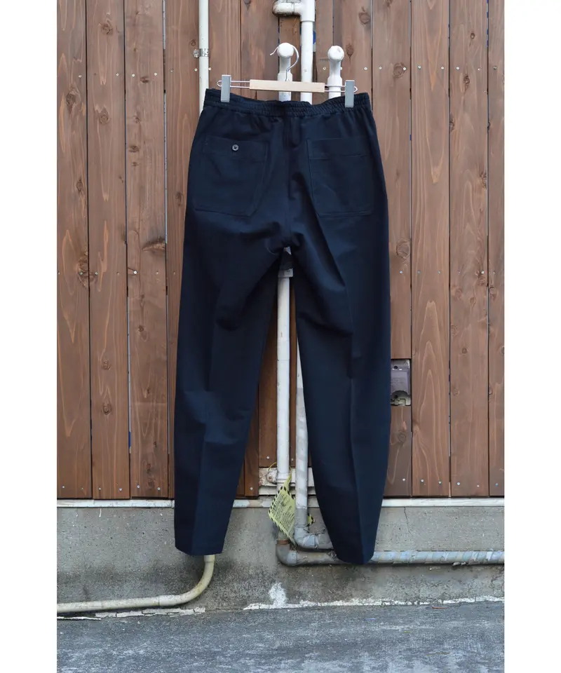 GATHERED BACK SPORTING TROUSER(COTTON) / BLACK...