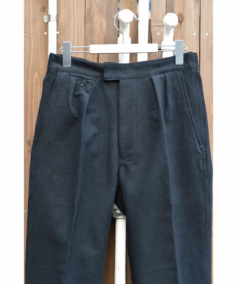 GATHERED BACK SPORTING TROUSER(COTTON) / BLACK...