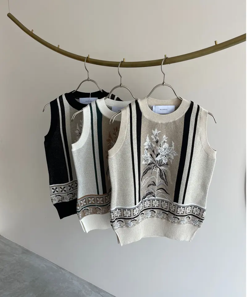 MURRAL / Framed single-flower knit tank | jurk