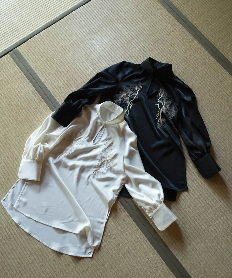 花を着るブラウス#04【松】-ivory- | iCONOLOGY