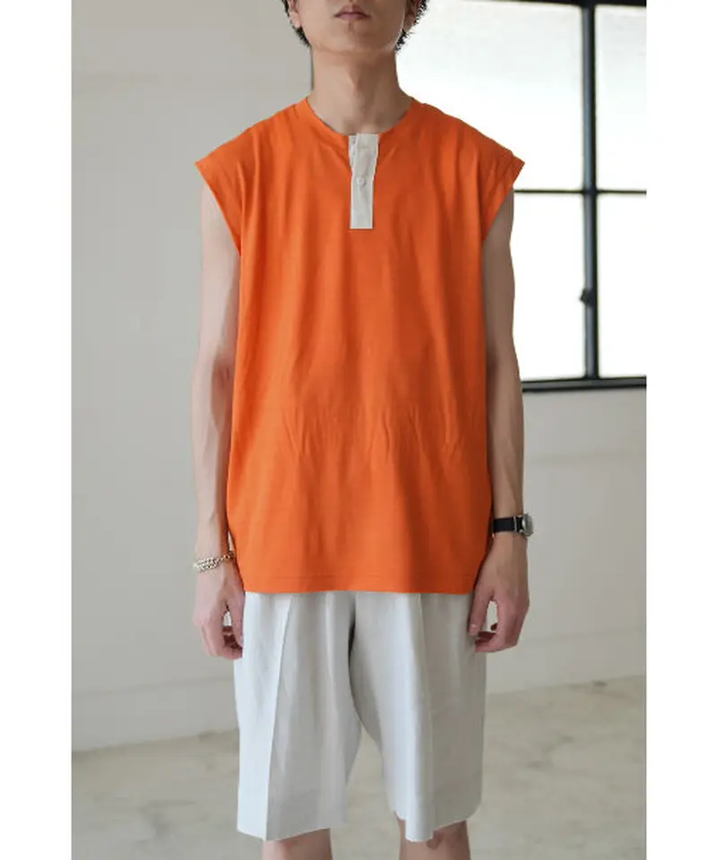 un/unbient WASHABLE WOOL NO-SLEEVE H/N | Muster...