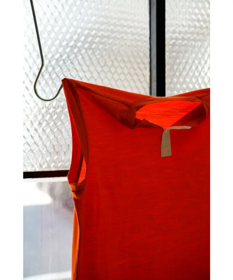 un/unbient WASHABLE WOOL NO-SLEEVE H/N | Muster...