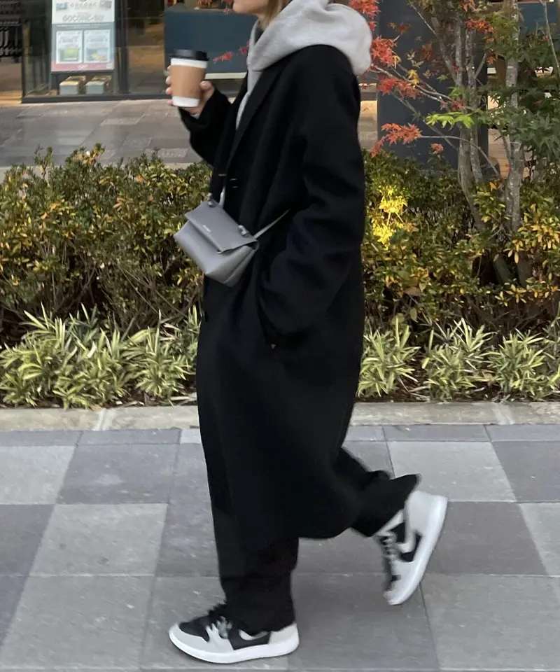 ホワイトブラウン 新品オクスンok.soonコンパクトフーディー☆パーカー