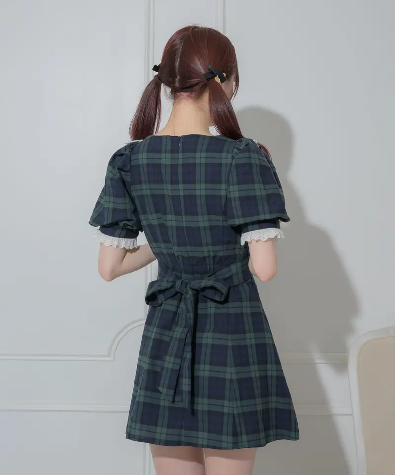 pium マーメイドフレアカフェワンピ pium マーメイドフレアカフェワンピース - メルカリ