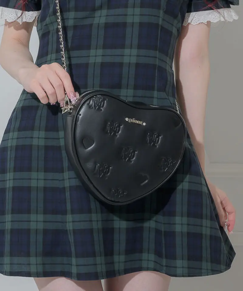 piumモノグラムキルティングハートポシェット | pium