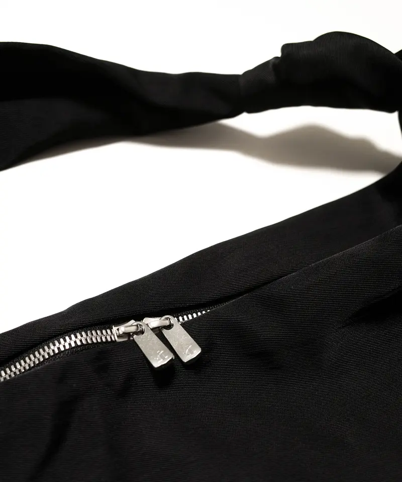 BIG HALF MOON SHOULDER BAG | CTHY