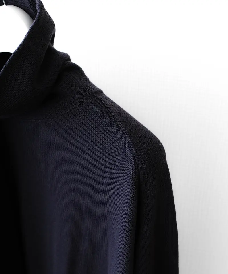 Super160's WOOL TURTLENECK KNIT | CTHY