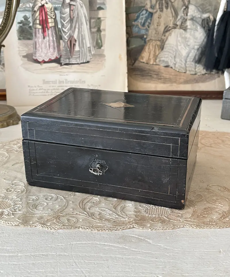 美品】フランスアンティーク ナポレオンスタイル 鍵付き 木製のBOX[940