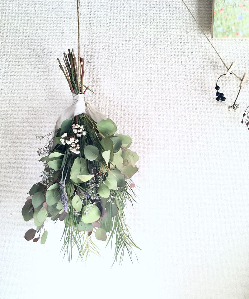 今ならほぼ即納！ ✧︎ 一点物 丸い葉っぱのボタニカルスワッグ