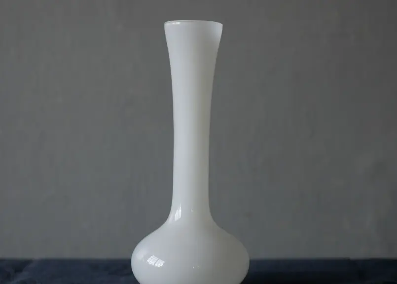 オパリンガラス フラワーベース フランスヴィンテージ | mamantique