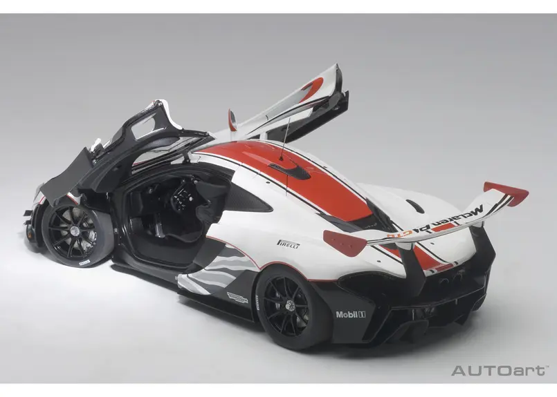 AUTOart 1/18 マクラーレン P1 GTR （ホワイト/レッド） 81541 | A...