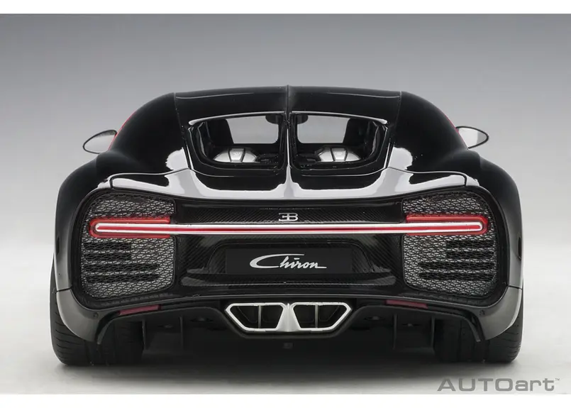 AUTOart 1/18 ブガッティ シロン 2017 （ブラック／レッド・アクセント
