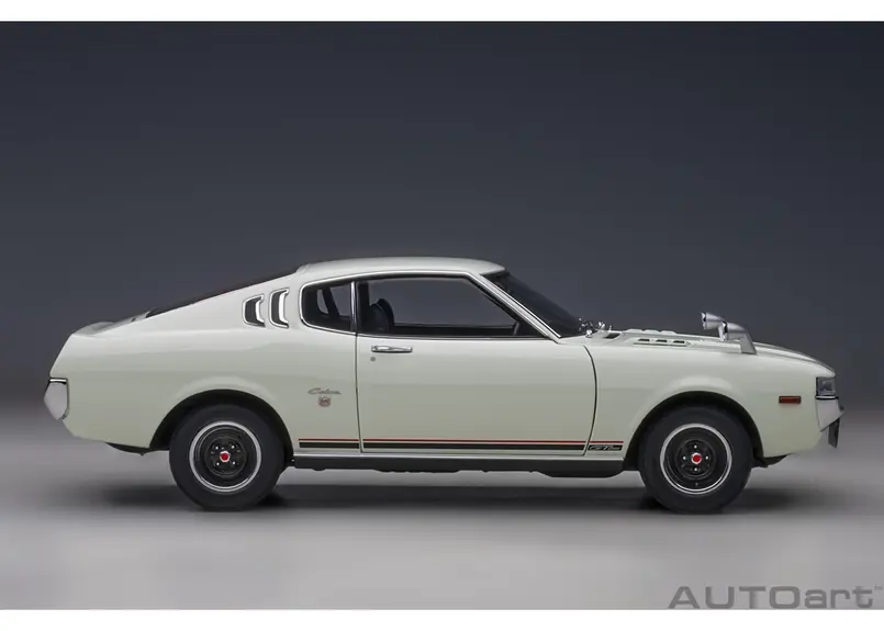 新品同様 オートアート 1/18 トヨタ セリカLB2000GT ミニカー