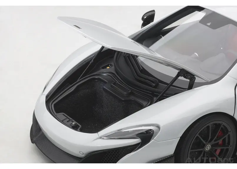 AUTOart 1/18 マクラーレン 675 LT (メタリック・ホワイト) 76046 |...