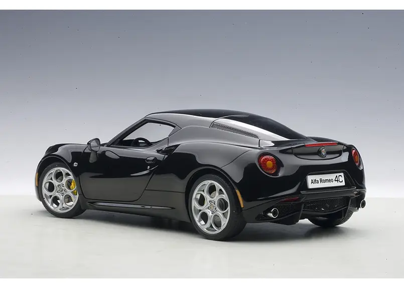 AUTOart 1/18 アルファロメオ 4C (ブラック) 70184 | AUTOart