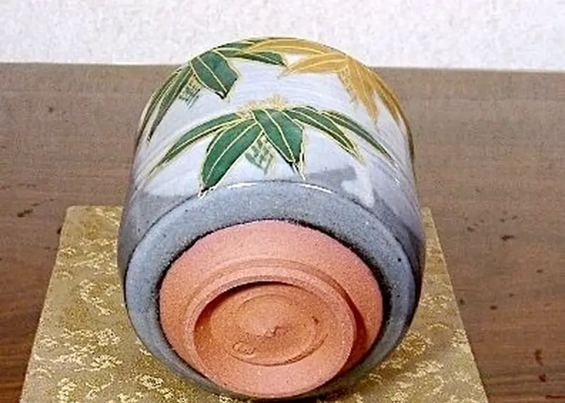 京焼・清水焼 宮川一三(香雲)作 乾山写 笹絵 茶碗 共箱 無傷 保証