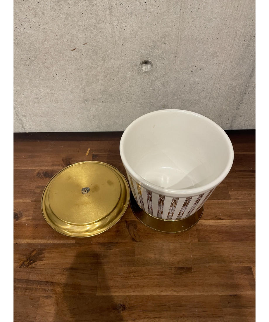 60f2926903e59424cc98170f