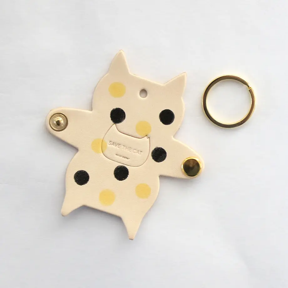 ジブリ となりのトトロ 猫バス オジャガデザイン レザー キーホルダー