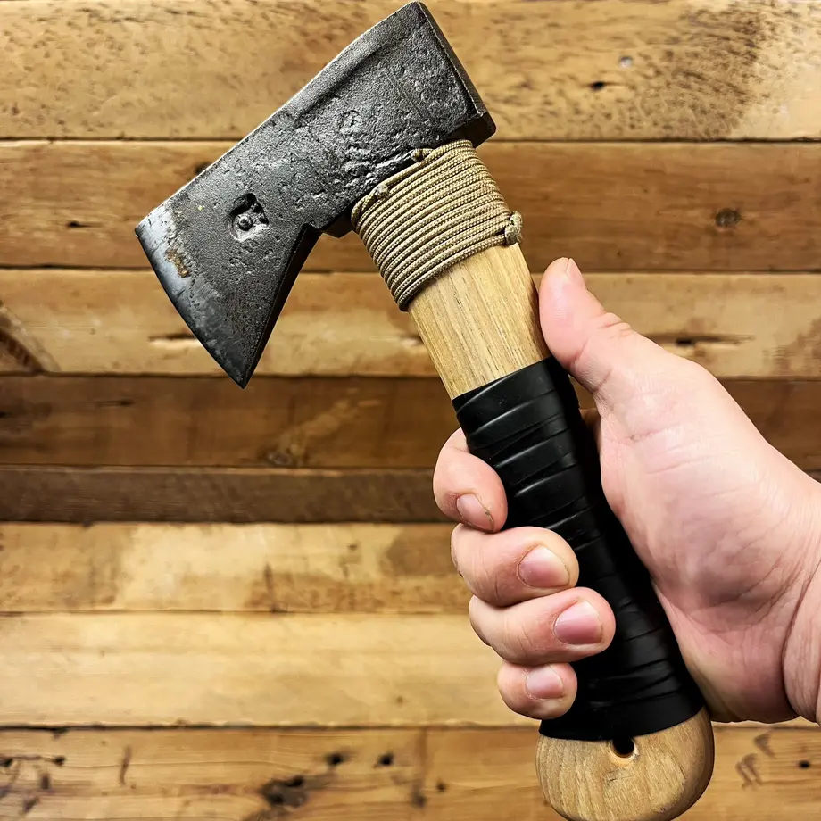 簡単に巻ける強力グリップテープ（長さ：1m） 斧やペグハンマー等の滑り止めに ソロキャンプ...