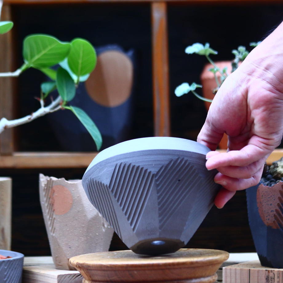 芽の巣山】N/OH グデア S / persimmon ノウ 植木鉢